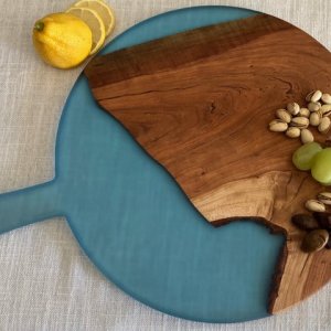 Custom Resin and Wood Round Charcuterie Board